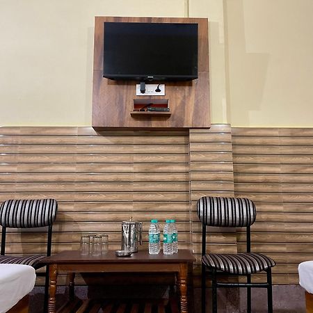 Hotel Raj Siliguri Zewnętrze zdjęcie