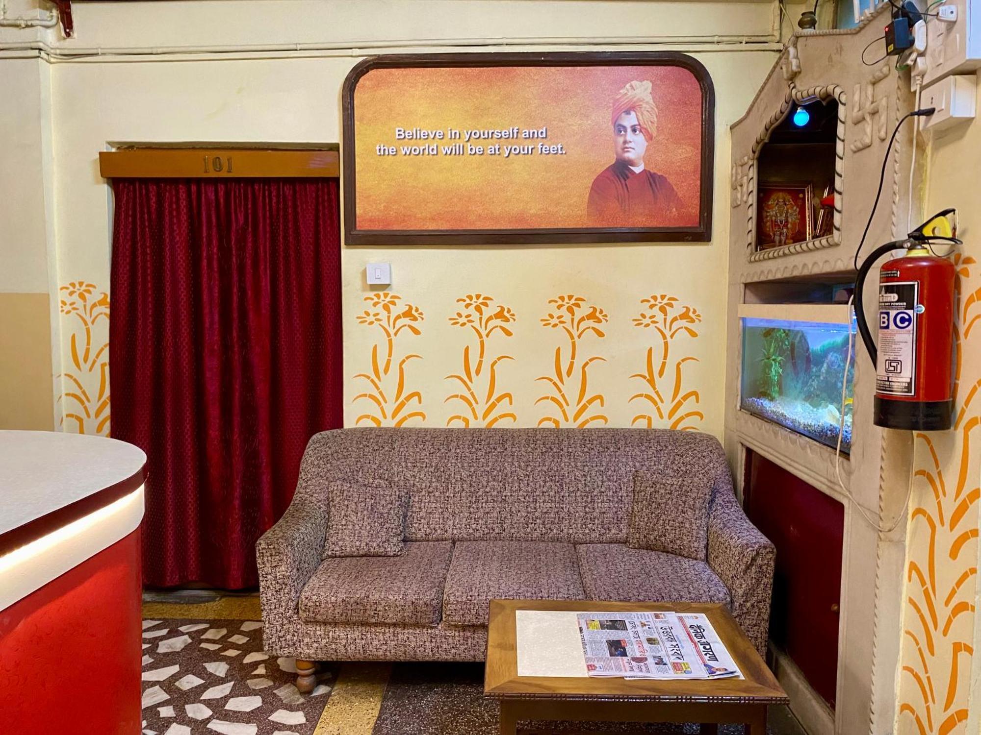 Hotel Raj Siliguri Zewnętrze zdjęcie
