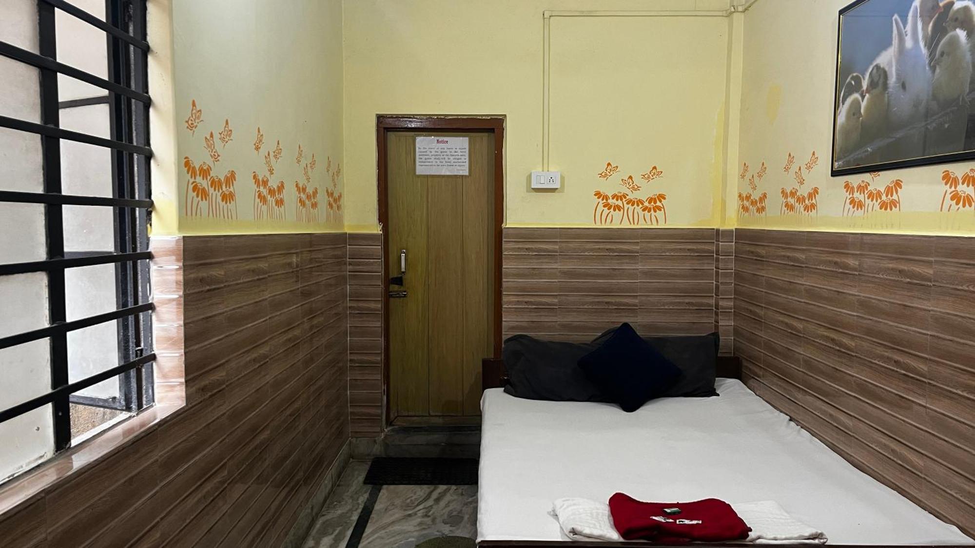Hotel Raj Siliguri Zewnętrze zdjęcie