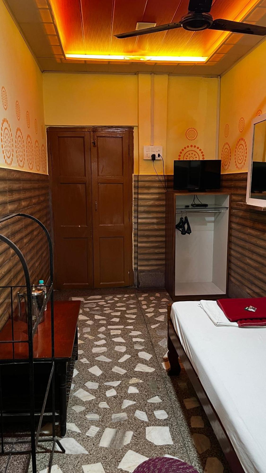 Hotel Raj Siliguri Zewnętrze zdjęcie
